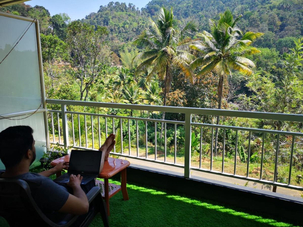 Riverbench Homestay Munnar, Anaviratty Exterior photo