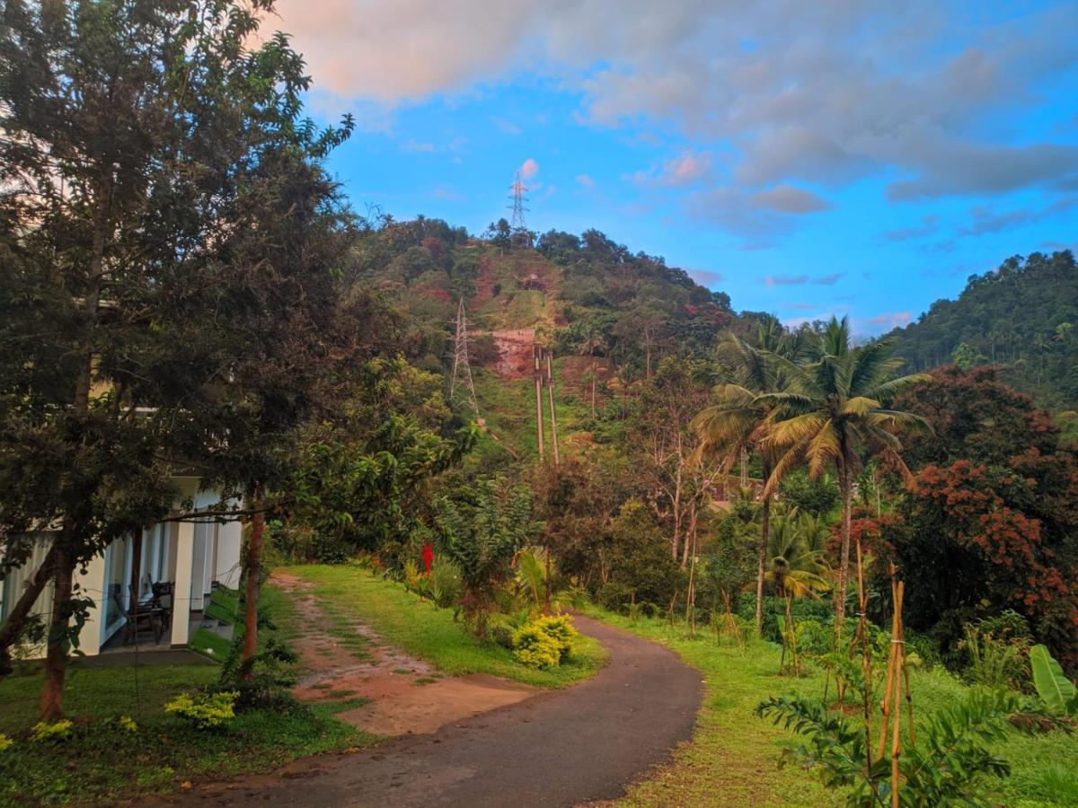 Riverbench Homestay Munnar, Anaviratty Exterior photo