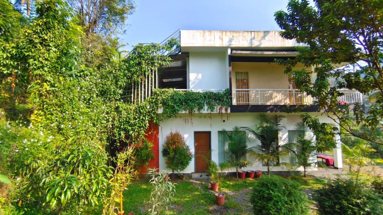 Riverbench Homestay Munnar, Anaviratty Exterior photo